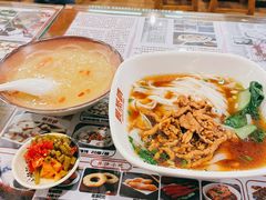 -双燕楼·手工馄饨·汤面小吃(世纪汇店)