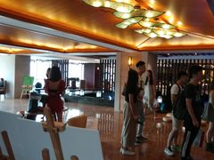 -深圳罗湖东门步行街亚朵X酒店