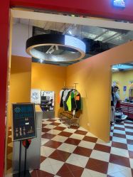 -Devilhands Barbershop男士理容店