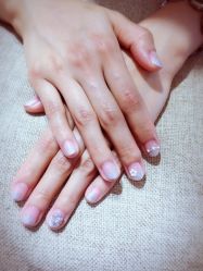 -逸日式美甲美睫工作室