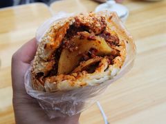 -老鼓楼麻辣烫夹馍