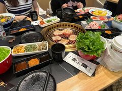 -極屋鮨牛 · 烧肉酒场(时代C馆店)