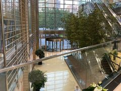 -Apple零售店(华贸购物中心店)