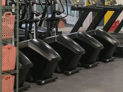 -发条鸭无人健身房(普陀中远两湾城店)