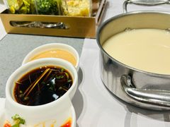 -红鼎豆捞·非遗鲍皇汤火锅(宝丰路店)