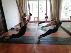 -Yvon yoga 瑜伽·精准体态管理中心