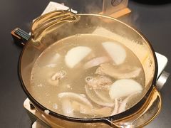 -忆江南·临江鱼馆