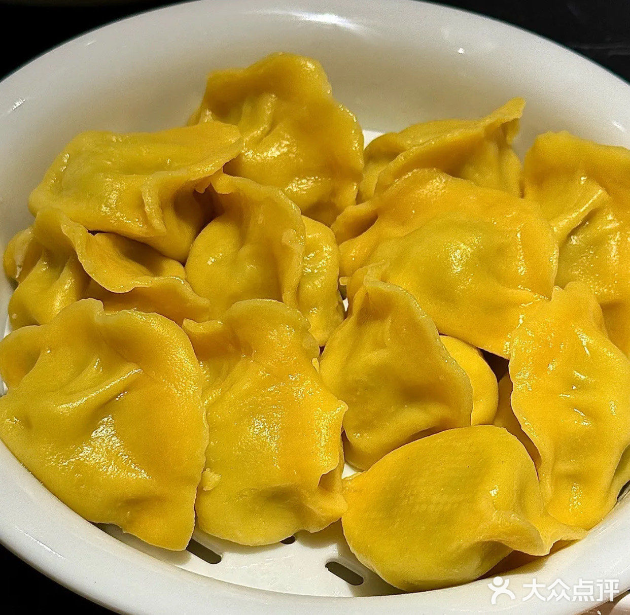 新晋排队王鲁菜餐厅，人气很旺，口味确实不错👍