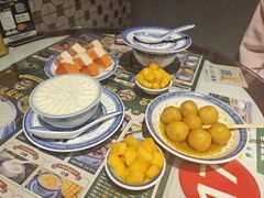 -广信牛奶甜品世家(台东店)