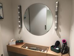 -上海静和门诊部