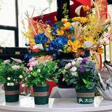  周末朋友约了去野兽花园火锅店