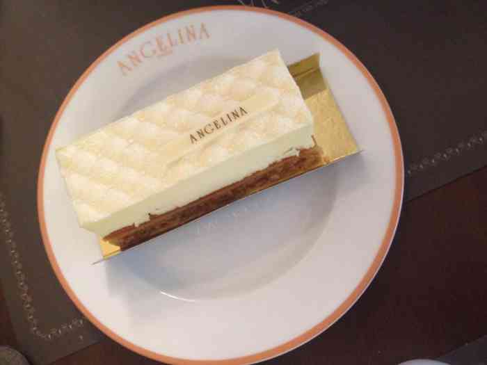angelina(大上海时代广场店)-"一如既往的好栗子蛋糕:表面一层的栗子