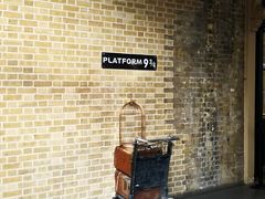 -九又四分之三站台