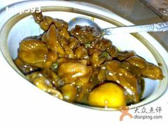 栗子烧鸡煲-上海老站(徐家汇店)