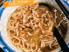 榨菜肉丝面-小河无名面馆