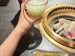 -铭牛烧肉·和牛海鲜自助(高新月牙湖店)