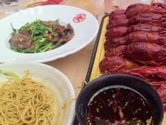 -肥肥虾庄·金牌油焖大虾(东湖欢乐谷店)