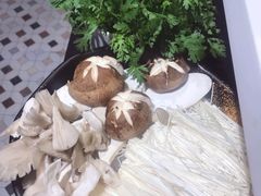 -溏心风鲍港式打边炉(余英坊店)