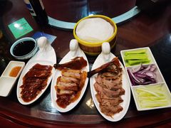 -大鸭梨烤鸭店(金顶街店)