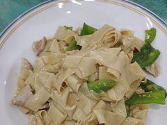 -鹤乡东北菜(崮山路店)
