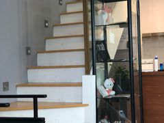 -ME觅妆·定制美妆·彩妆私教(菱角湖店)