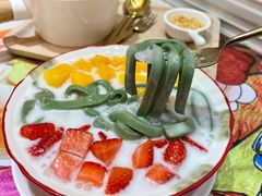 士多啤梨芒果绿茶拉面-甜心妈妈·榴莲星级糖水(北京路总店)