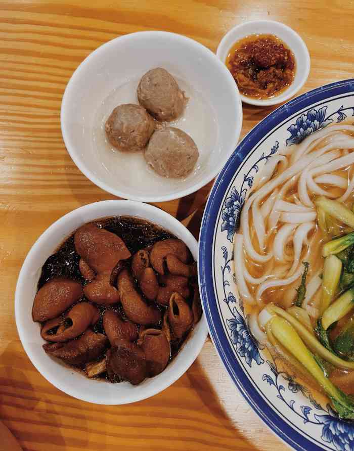 九龙面馆-"偶然路过发现的这家店,被他的招牌吸引了,.