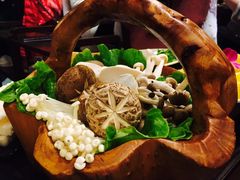 -捞神煲汤火锅(湖滨商业街店)