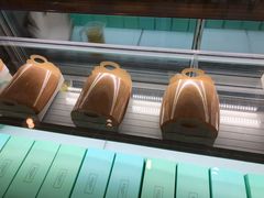 -顶东面包花园·生日蛋糕(世博店)