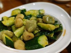 腊八蒜拍黄瓜-日昌餐馆(亦庄店)