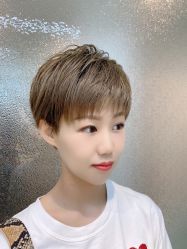 -BULB STUDIO 巴柏明星发型工作室