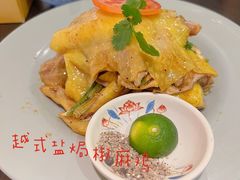 -大头虾越式风味餐厅(光明广场店)