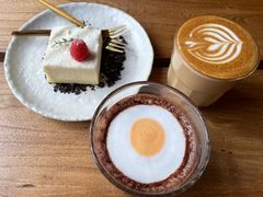 冰镇椰汁荷包蛋-Metal hands·铁手咖啡