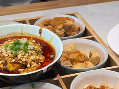 -芙蓉巷成都名小吃(大卫城店)