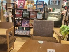 -藏猫猫咖啡主题馆(中央大道店)