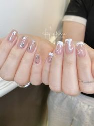 -花岐款式专研健康美甲沙龙