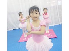 -小芳舞蹈团·少儿舞蹈·中国舞(龙江校区)