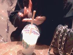 冰摇桃桃绿茶-星巴克臻选(成都宽窄巷子店)