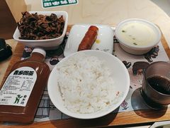 -老乡鸡(上海白玉兰广场店)