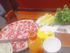 -沸炉重庆老火锅(军事博物馆店)