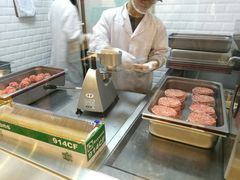 -The Habit Burger Grill 哈比特汉堡(爱琴海店)