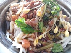 -灵山卢梅燕粉店