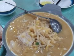 酸菜猪肉炖粉条-鹤乡东北菜(崮山路店)