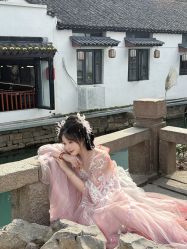 -一揽芳华汉服旗袍体验馆(拙政园店)