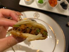 酥皮肉夹馍-甄御•海鲜新青岛菜(麦岛店)