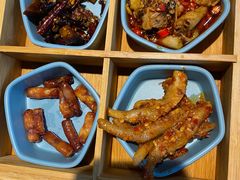 -吃城都·鱼蛙火锅(西玉龙街店)