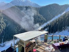 -丝绸之路山地度假区滑雪场