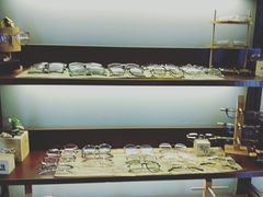 -肆兮眼镜·蔡司·徕卡战略合作店(大坪店)
