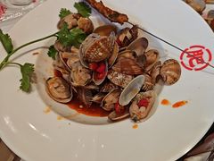 -肥肥虾庄·金牌油焖大虾(汉口城市广场店)