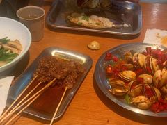 -喝丢一只鞋海鲜烧烤·海肠捞饭(市场店)